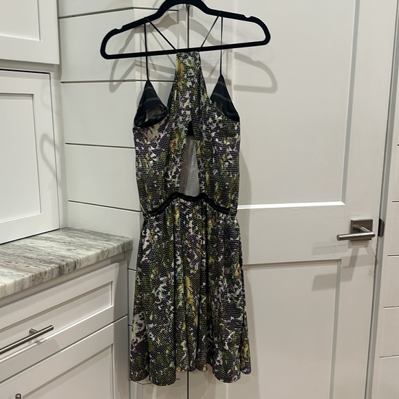 (6193) LULULEMON City Summer Dress - Sz 6 in Floral Sport White Multi - Picture 11 of 11